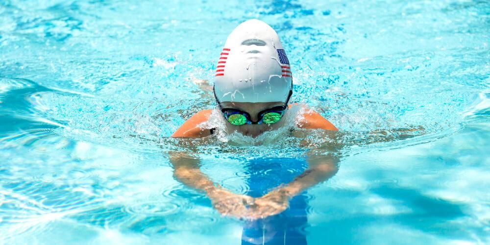 تقنيات وفوائد السباحة التي تفيد الجسم