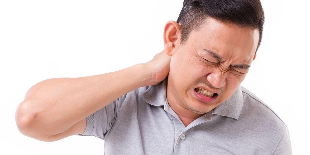9 причини за болки в дясната шия