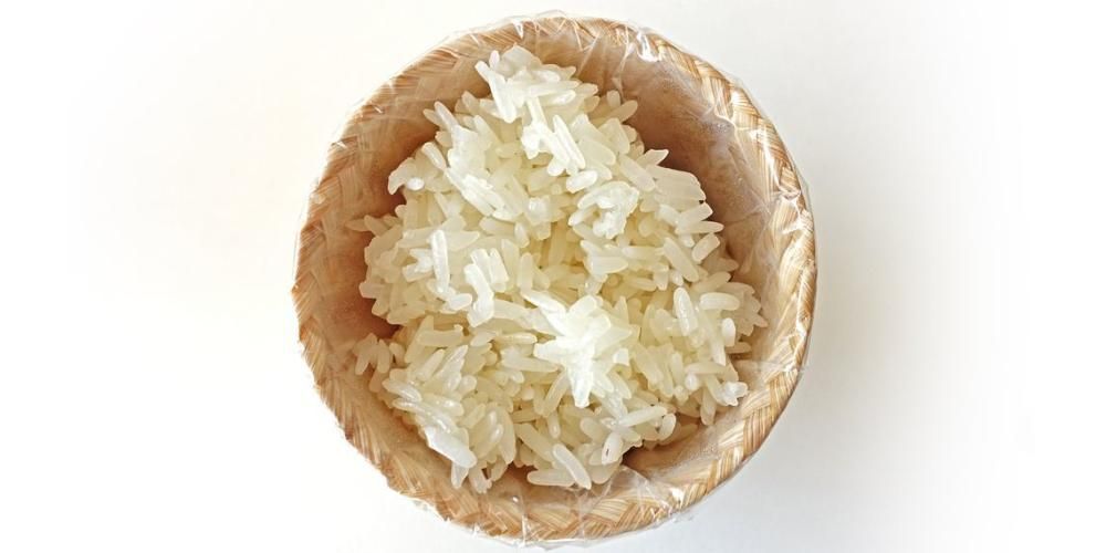 Бял лепкав ориз, който е вкусен, но е и здравословен