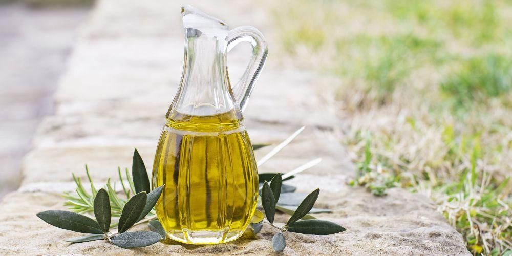 Benefici dell'olio d'oliva per le labbra e come usarlo