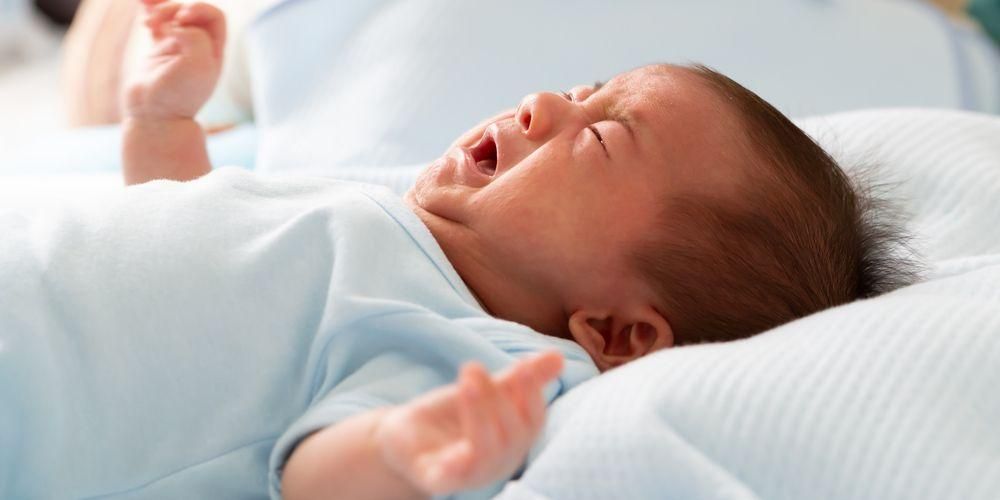 วิธีเอาชนะอาการท้องร่วงในทารกที่ทำได้ที่บ้าน
