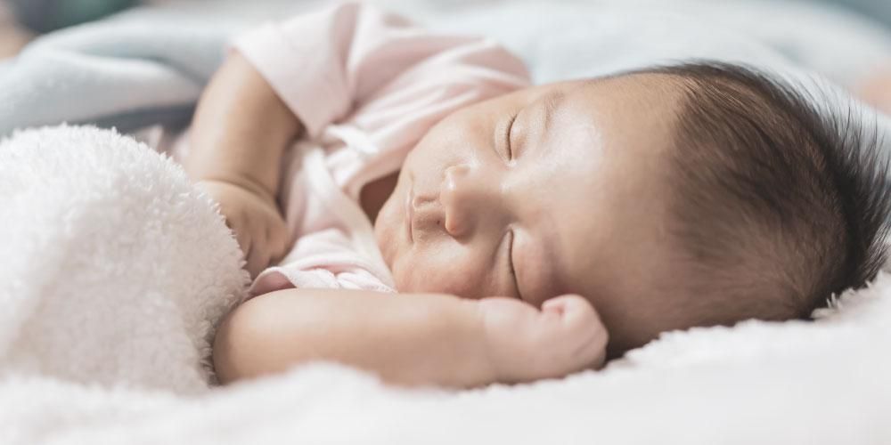 Bayi Tidur Secara Teratur, Adakah Biasa?