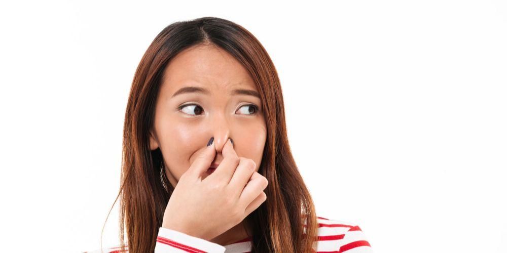 9 cause dell'odore ostinato del corpo e come superarlo