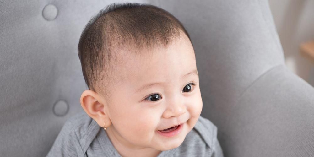 Bilakah Bayi Boleh Melihat? Ketahui Tahap Penglihatan untuk Bayi Baru Lahir hingga 2 Tahun