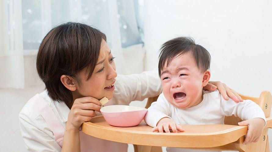 4 cause dei bambini che vomitano dal naso, i genitori devono saperlo