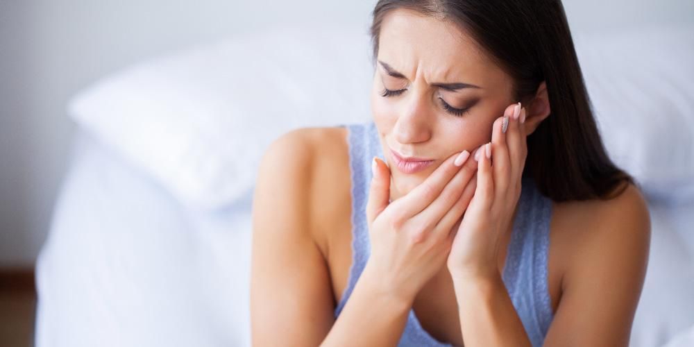 Болка в челюстта при дъвчене? Може да са нарушения на челюстните стави