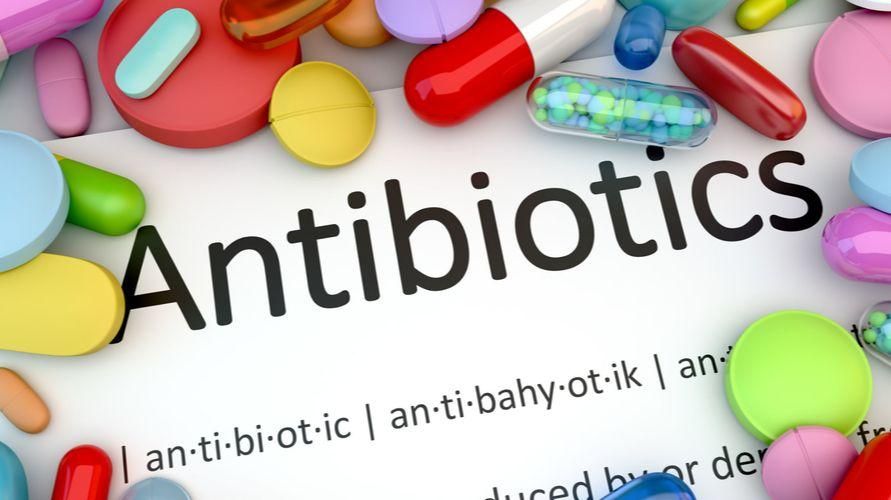 11 effetti collaterali degli antibiotici a cui prestare attenzione