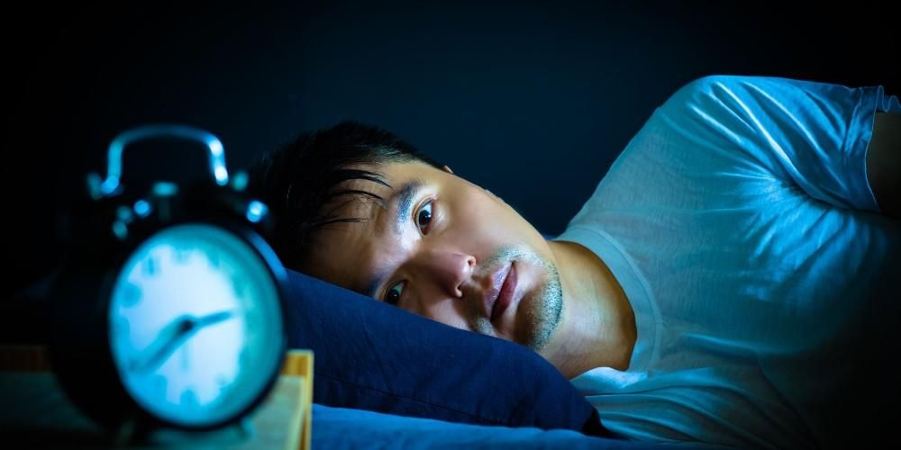 أنماط النوم الفوضوية؟ اتبع 10 طرق لتحسين نمط النوم هذا