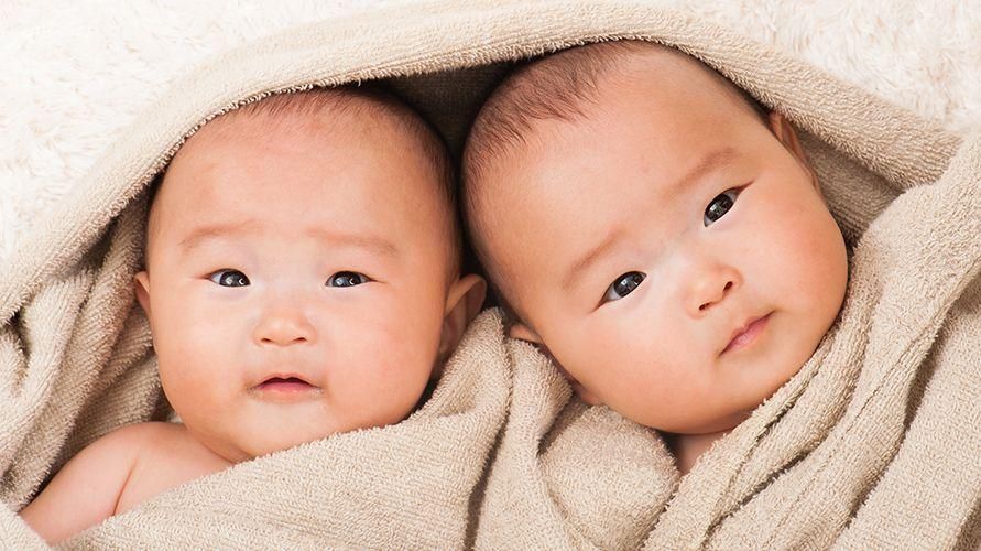 Punca Kehamilan Kembar dan 6 Faktor Yang Mempengaruhi Kemungkinan Anda