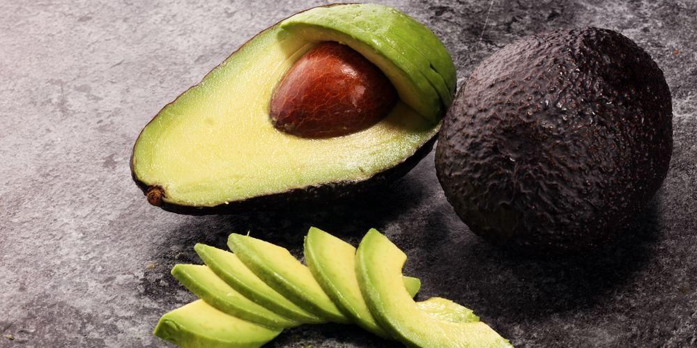 Adakah benar bahawa Manfaat Avocado Mentega Lebih Tinggi daripada Avokado Biasa?