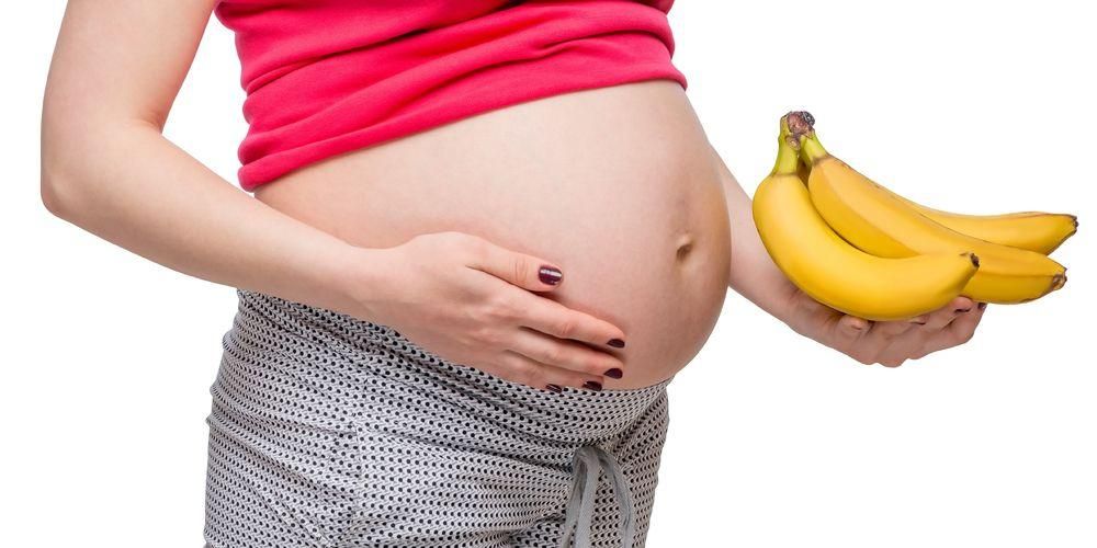妊娠中の女性のためのバナナの利点は、つわりとストレスを和らげます