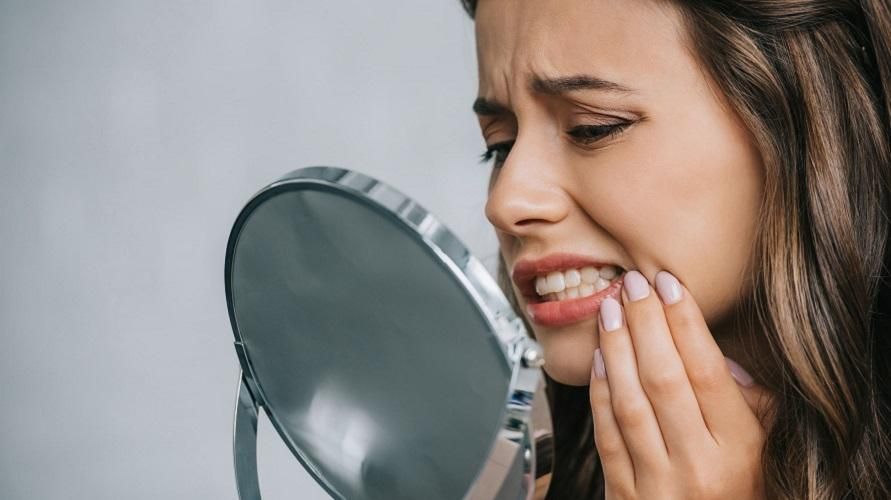 Причини за премахване на зъбен камък и ефективни начини да се отървете от него